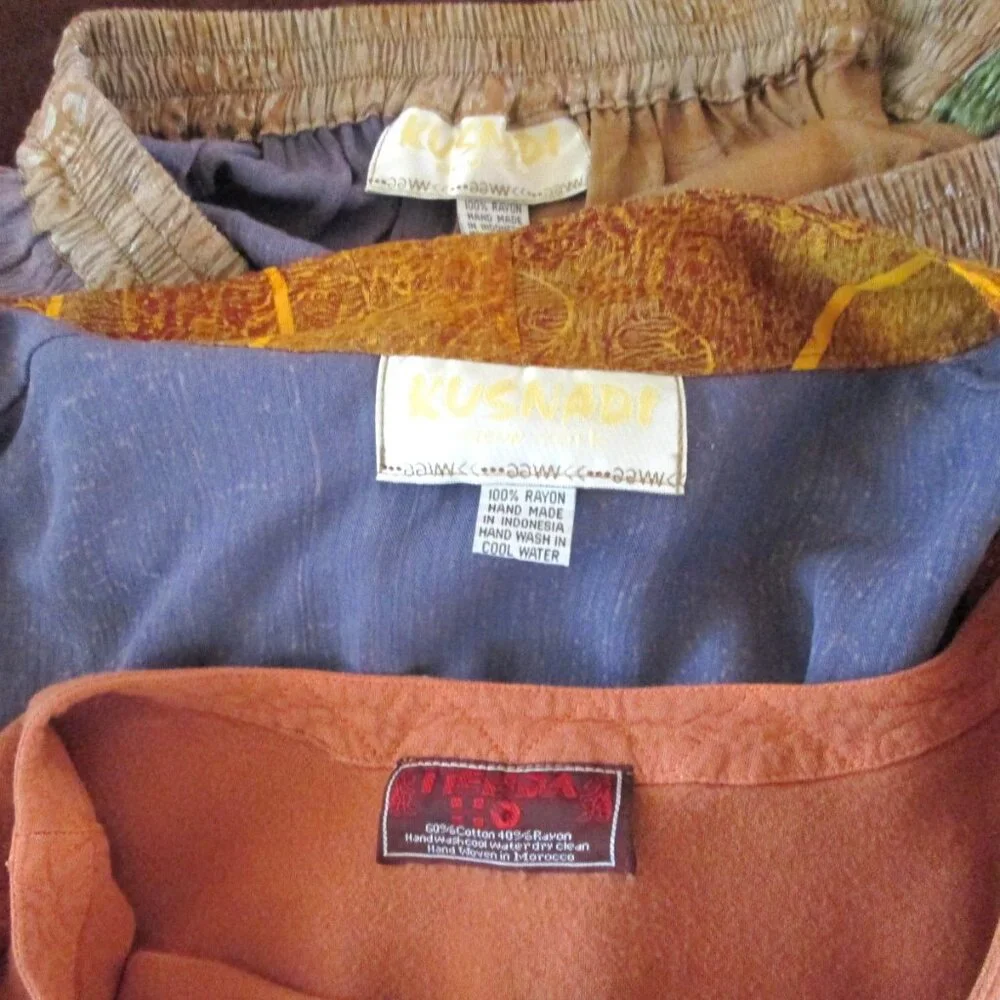 Kusnadi Rayon Skirt and Jacket with Cotton Blend Tienda HoTop - Picture 15 of 15